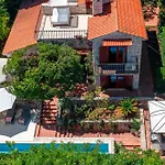 Gallus - Jelsa, Hvar *