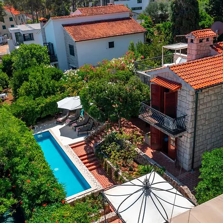 Gallus - Jelsa, Hvar * Jelsa (Hvar)