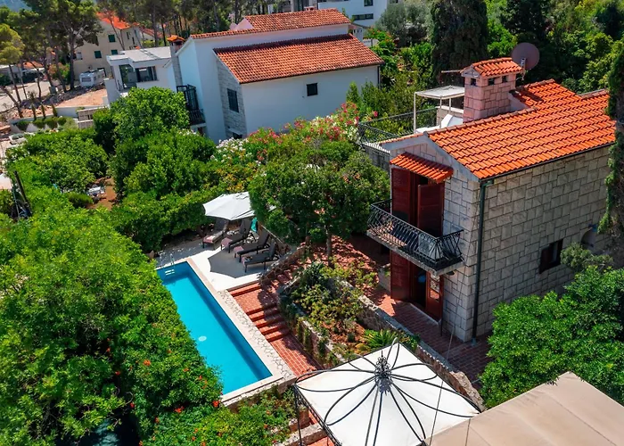 Gallus - Jelsa, Hvar * Jelsa (Hvar)
